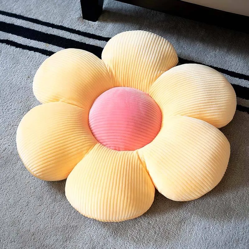 Almofadas de sofá em formato de flor e decoração de quarto — foto 6