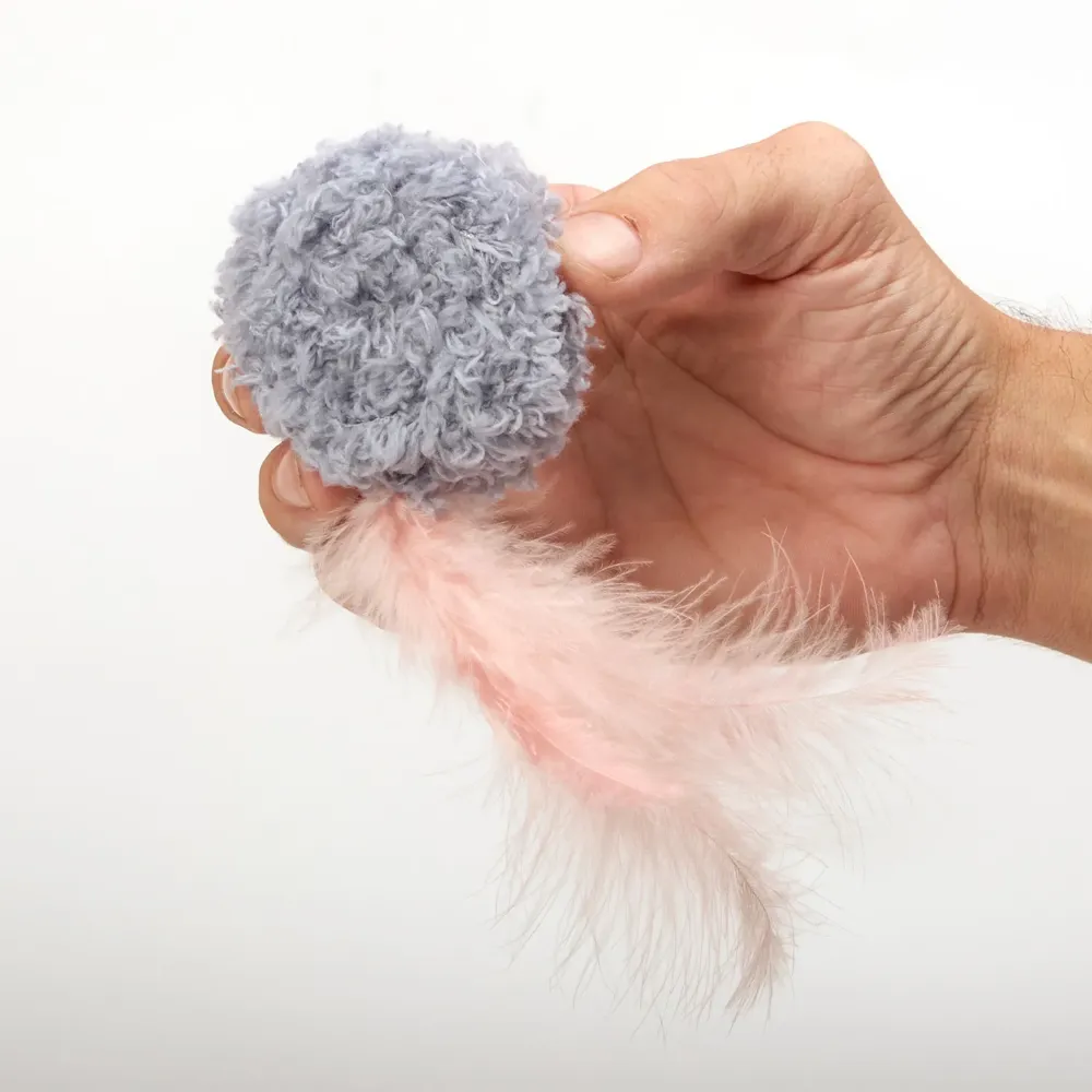 Brinquedo para Gatos Pelúcia Bola com Penas 2 Unidades Flicks — foto 6